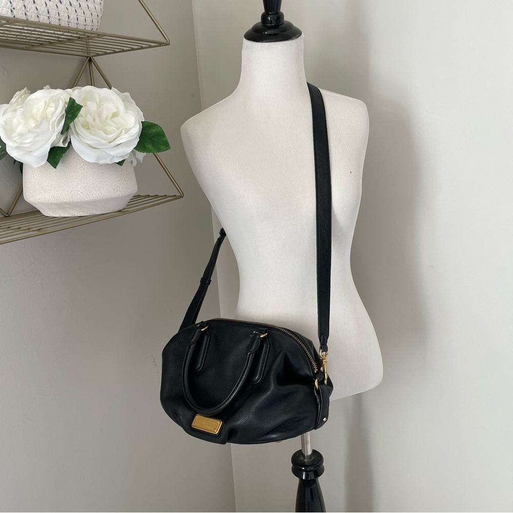 {marc by marc jacobs} black bag
